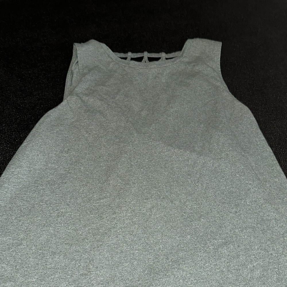 Maurices 24/7 Sleeveless Green Tank Top size M - Picture 2 of 6